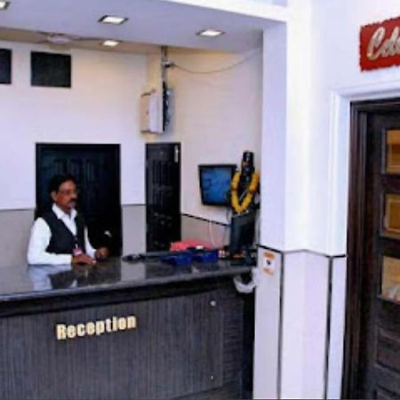 Vitthal Inn Pandharpur Esterno foto