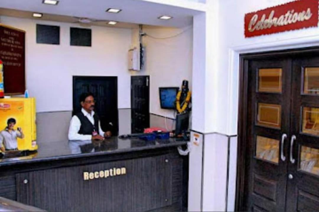 Vitthal Inn Pandharpur Esterno foto