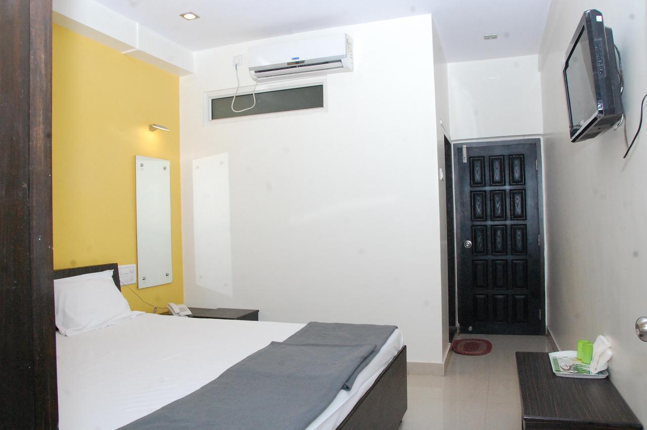 Vitthal Inn Pandharpur Esterno foto